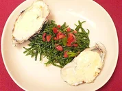 Gratinierte Champagner-Austern an Salat von Salicornes - Rezept