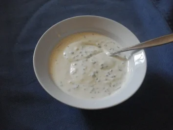 Rezept: Sauerrahm-Dip Sauerrahm-Dip - Rezept