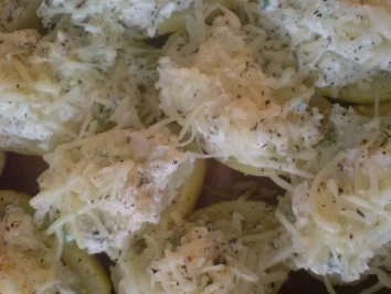 Rezept: Gefüllte Kartoffeln mit Quark und Frühlingszwiebeln Bild Nr. 4 Gefüllte Kartoffeln mit Quark und Frühlingszwiebeln - Rezept - Bild Nr. 4
