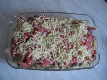 Rezept: Zucchini-Hack-Auflauf mit Nudeln Bild Nr. 4 Zucchini-Hack-Auflauf mit Nudeln - Rezept - Bild Nr. 4