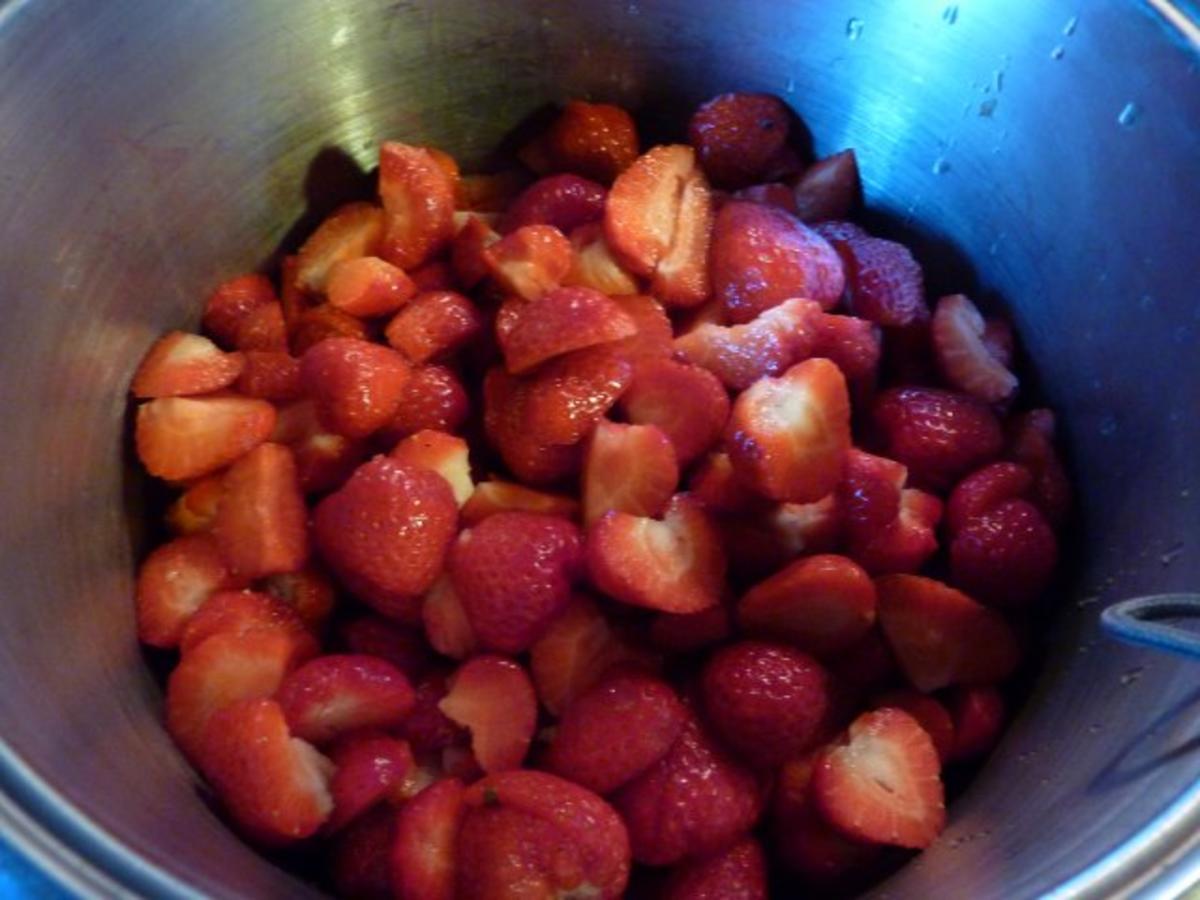 Marmelade: Erdbeermarmelade mit Bacardi - Rezept - Bild Nr. 3