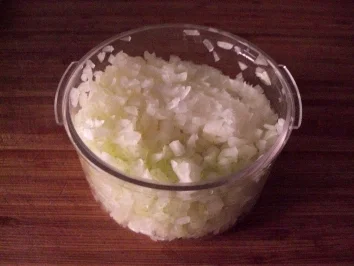 Rezept: Chilli-scharfe Frikadellen Bild Nr. 4 Chilli-scharfe Frikadellen - Rezept - Bild Nr. 4