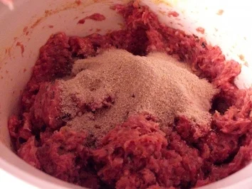 Rezept: Chilli-scharfe Frikadellen Bild Nr. 12 Chilli-scharfe Frikadellen - Rezept - Bild Nr. 12