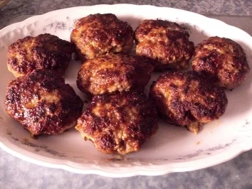 Rezept: Chilli-scharfe Frikadellen Chilli-scharfe Frikadellen - Rezept