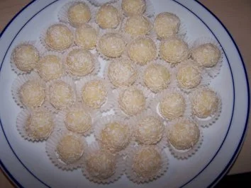 Rezept: Eierlikörkugeln Bild Nr. 7 Eierlikörkugeln - Rezept - Bild Nr. 7