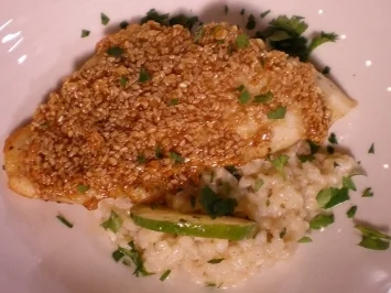 Steinbutt in Honig-Sesamkruste auf Graupen-Kokosrisotto - Rezept