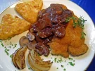 Jägerschnitzel sind  ein Dauerbrenner auswärts ... - Rezept