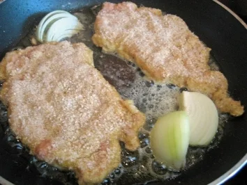 Jägerschnitzel sind  ein Dauerbrenner auswärts ... - Rezept - Bild Nr. 3