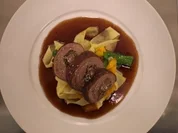 Kräuterrinderroulade mit Pappardelle - Rezept