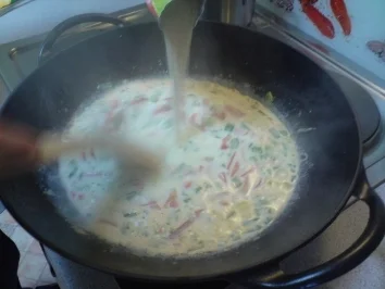 Rezept: Kräuter- Hähnchengeschnetzeltes mit Frühlingszwiebeln Bild Nr. 7 Kräuter- Hähnchengeschnetzeltes mit Frühlingszwiebeln - Rezept - Bild Nr. 7