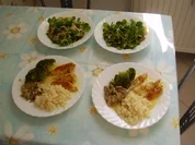 Hühnchenfilet auf Currysoße + Feldsalat - Rezept