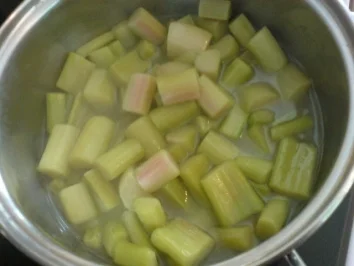 Rezept: Rhabarberkompott Bild Nr. 8 Rhabarberkompott - Rezept - Bild Nr. 8