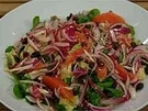 Feldsalat mit Avocado, Pink Grapefruits und Parmesanhippe - Rezept