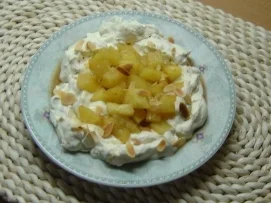 Ananas mit Nougat-Sahne - Rezept