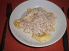 Tortellini mit Käse-Schinken-Sahne Soße - Rezept