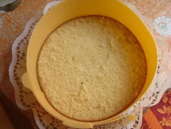 TORTE: ROSAROTE STRACCIATELLA - TORTE - Rezept - Bild Nr. 5