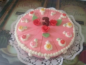 TORTE: ROSAROTE STRACCIATELLA - TORTE - Rezept