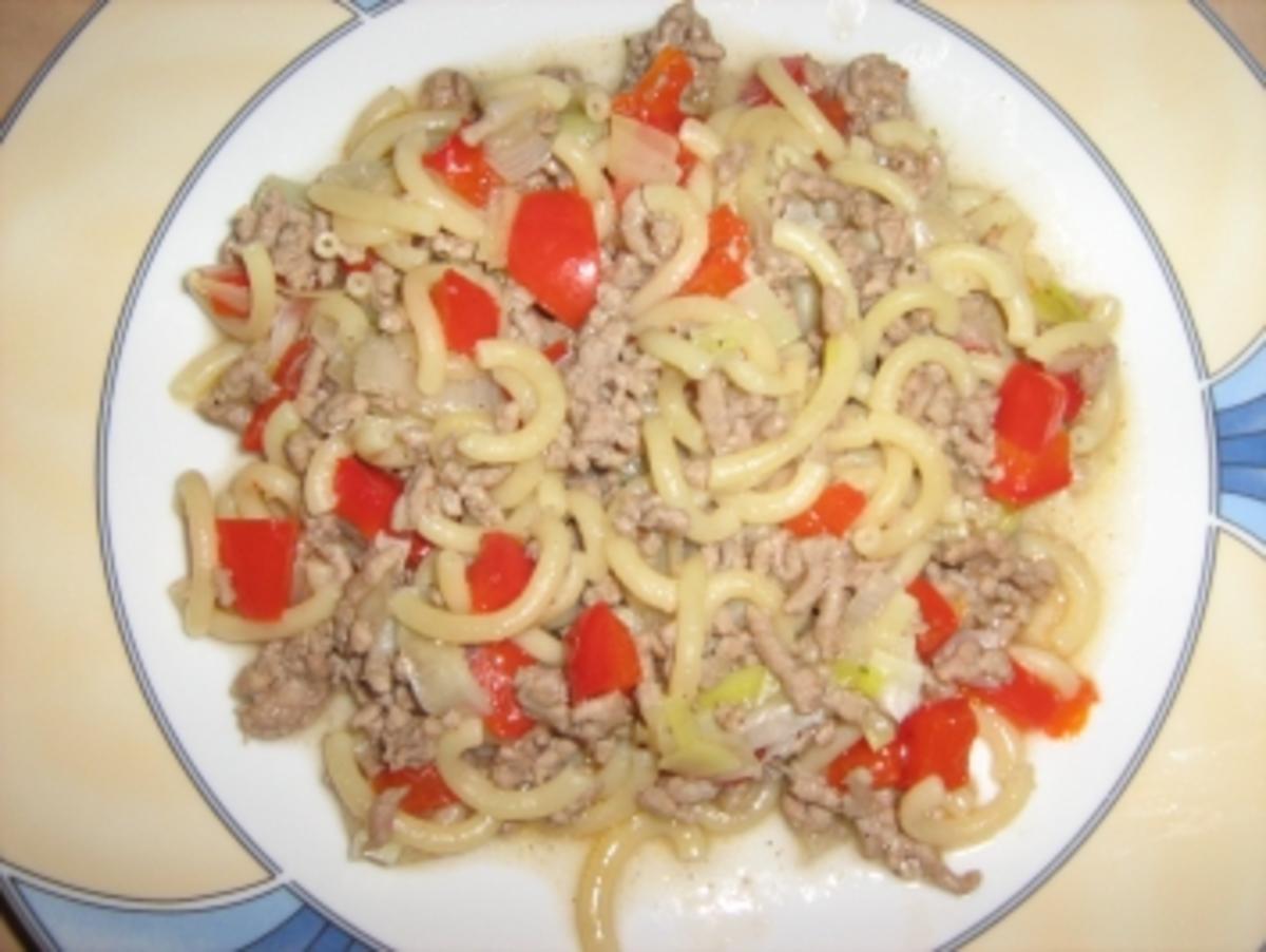 Hackpfanne mit Gabelspaghetti - Rezept