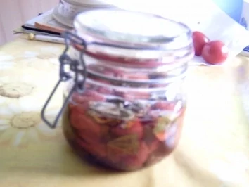 Rezept: Erdbeeressig Bild Nr. 2 Erdbeeressig - Rezept - Bild Nr. 2