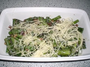 Rezept: überbackener Spargel mit Nüssen und Datteln Bild Nr. 3 überbackener Spargel mit Nüssen und Datteln - Rezept - Bild Nr. 3