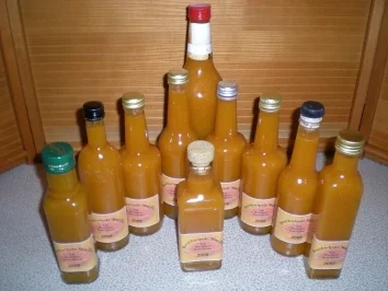 Rezept: Wachauer Marillen Frucht Likör Bild Nr. 5 Wachauer Marillen Frucht Likör - Rezept - Bild Nr. 5