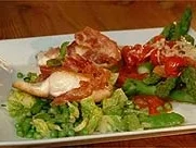 Zander im Pancetta-Mantel mit Zuckerschoten-Erbsen-Salat - Rezept