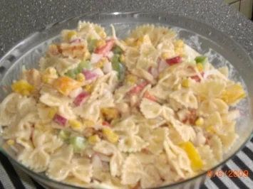 Nudelsalat mit Hähnchenbruststreifen - Rezept - Bild Nr. 2