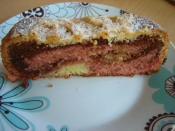 LUNAS DREIFARBIGER MARMORKUCHEN - Rezept