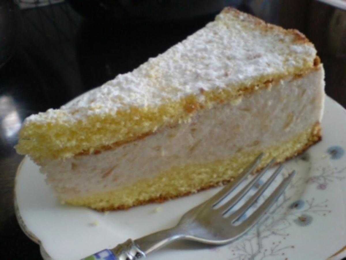 Rhabarber-Sahne-Torte - Rezept - Bild Nr. 2