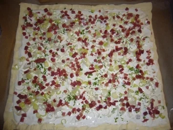 Kikis Flammkuchen-Variation auf Blätterteig - Rezept - Bild Nr. 6