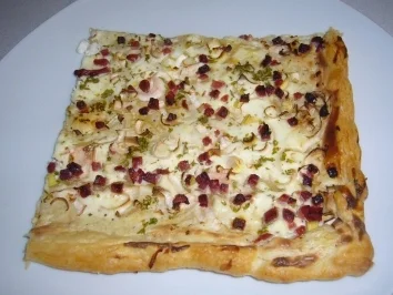 Kikis Flammkuchen-Variation auf Blätterteig - Rezept - Bild Nr. 8