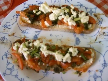 Rezept: Bruschetta mit Tomaten und Feta Bruschetta mit Tomaten und Feta - Rezept