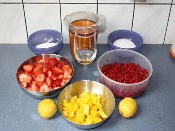 Rezept: Quark-Reisauflauf mit Roter Grütze Bild Nr. 5 Quark-Reisauflauf mit Roter Grütze - Rezept - Bild Nr. 5