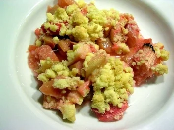 Gerries Rhubarb Crumble with Custard - Rezept - Bild Nr. 5