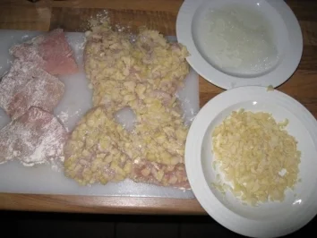 Truthahn - Putenschnitzel im Mandelkleid mit einer Currysauce - Rezept - Bild Nr. 2