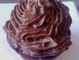 Schoko-Cupcake mit Kirschen - Rezept - Bild Nr. 3