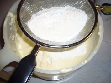 Rezept: Kikis Obstboden - Biskuit "light" Bild Nr. 5 Kikis Obstboden - Biskuit "light" - Rezept - Bild Nr. 5