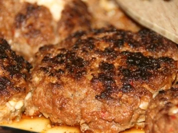 Hack: Bifteki - gefüllt - Rezept - Bild Nr. 7