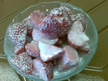 Rezept: Erdbeeren wie sie meine Tochter am Liebsten mag Erdbeeren wie sie meine Tochter am Liebsten mag - Rezept