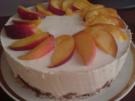 Pfirsich-Cremetorte mit Schoko-Knusperboden - Rezept