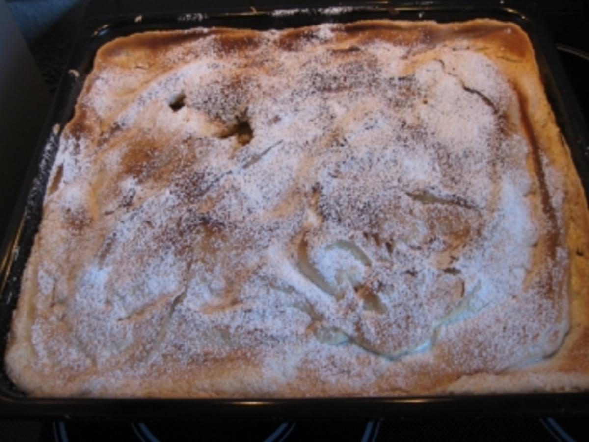 Apfel - Blechkuchen mit Erdnussbaiser - Rezept