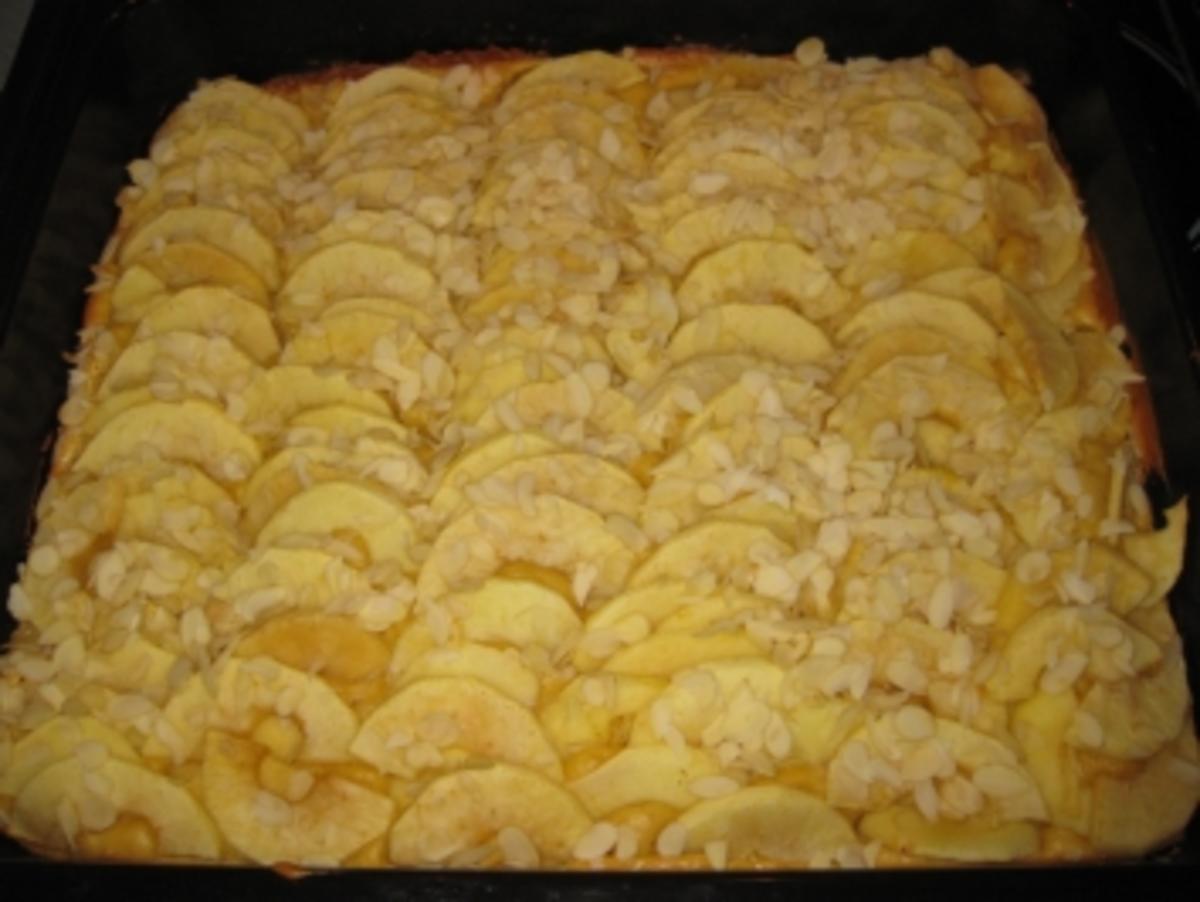 Apfel - Blechkuchen mit Erdnussbaiser - Rezept - Bild Nr. 2