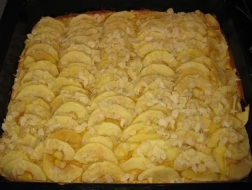 Apfel - Blechkuchen mit Erdnussbaiser - Rezept - Bild Nr. 2