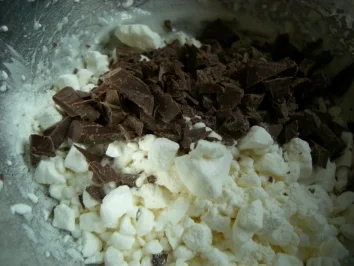 Torte : Ein Traum : " Erdbeer-Eistorte !! " - Rezept - Bild Nr. 3