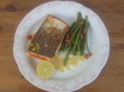 Lachsfilet auf der Haut gebraten - Rezept