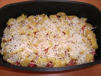 Rezept: Scharfer Wurst-Kartoffelauflauf Bild Nr. 2 Scharfer Wurst-Kartoffelauflauf - Rezept - Bild Nr. 2