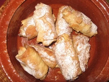 Rezept: Süße Creme-Rollen Süße Creme-Rollen - Rezept