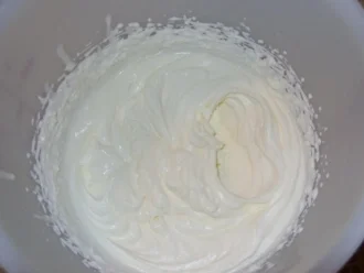 Joghurt-Sahne-Mousse Birne-Mandel-Eis - Rezept - Bild Nr. 3