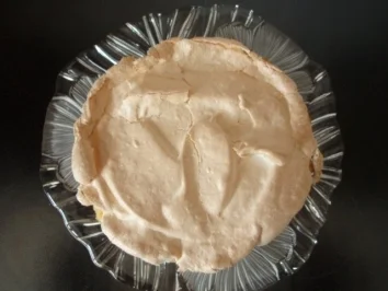 Rhabarberkuchen mit Baiserhaube - Rezept - Bild Nr. 4