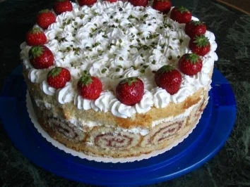 Rezept: Erdbeer- Zitronen Torte Erdbeer- Zitronen Torte - Rezept